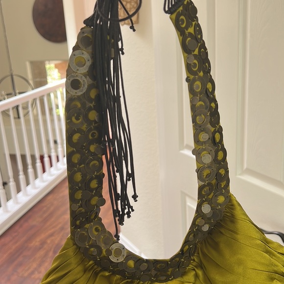 Anne Klein swing dress cocktail with metal features, leather like detail! Fun - Picture 2 of 5